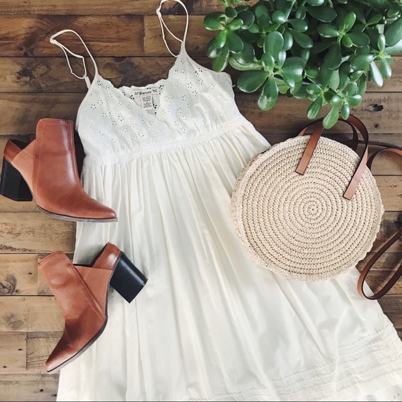 Forever 21 Dresses & Skirts - Vintage ✨ 100% Cotton Cream Eyelet Dress